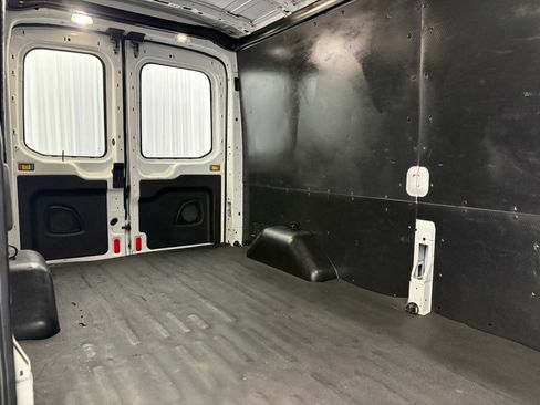 Used 2020 Ford Transit 250 Medium Roof AWD w/ Interior Upgrade Package image 18