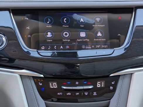 Used 2025 Cadillac XT6 Premium Luxury w/ Technology Package FWD image 16