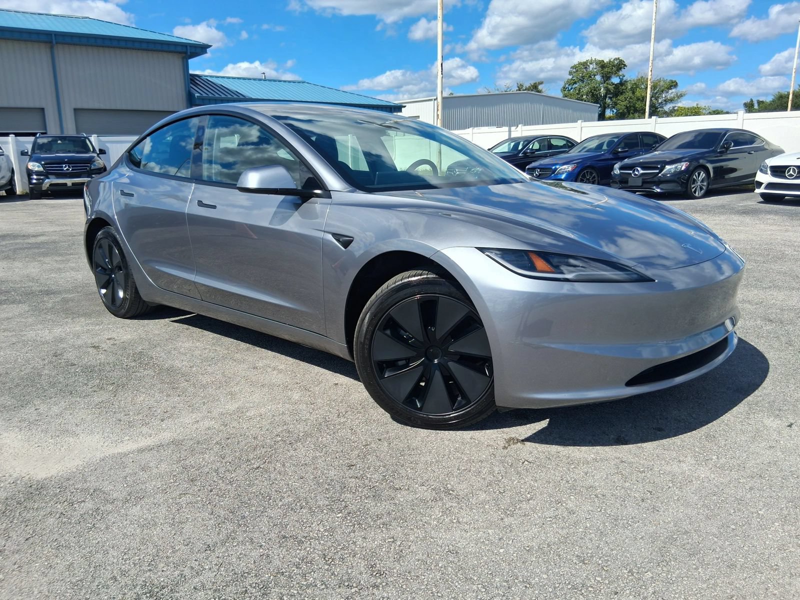 Used 2025 Tesla Model 3 RWD image 1