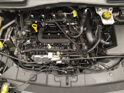 Used 2019 Ford Escape SE image 30