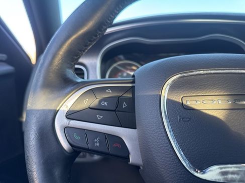 Used 2016 Dodge Charger SXT image 22