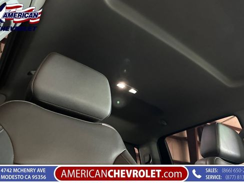 Used 2023 GMC Sierra 1500 SLT w/ SLT Premium Plus Package AWD/4WD image 22