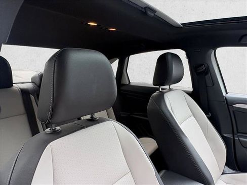 Used 2021 Volkswagen Jetta R-Line FWD image 19