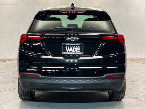 New 2027 Chevrolet Bolt LT w/ Comfort Package FWD image 5