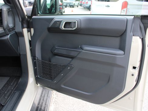 Used 2026 Ford Bronco Outer Banks AWD/4WD image 16