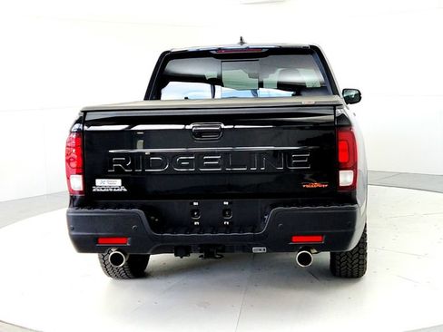 Used 2025 Honda Ridgeline TrailSport+ image 5