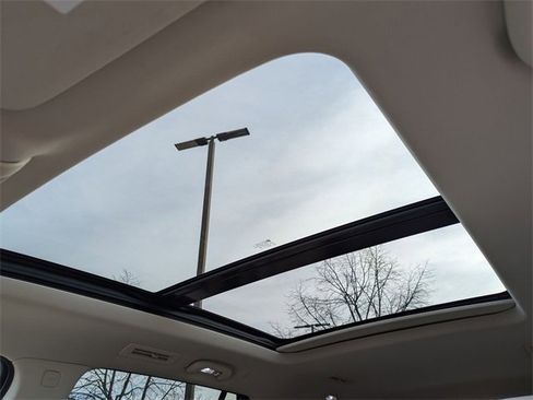 Certified 2023 Cadillac XT6 Premium Luxury w/ Technology Package image 20