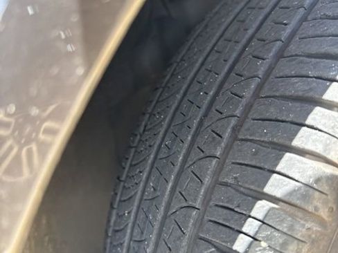 Used 2025 Volvo XC60 B5 Plus image 24