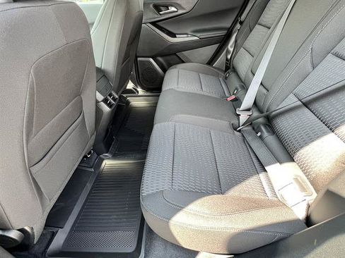 New 2027 Chevrolet Equinox LT FWD image 16