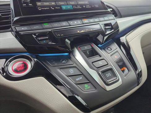 New 2026 Honda Odyssey Touring image 19