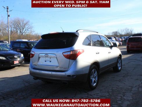 Used 2011 Hyundai Veracruz Limited w/ Navigation Pkg 3 image 4