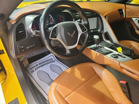 Used 2014 Chevrolet Corvette 3LT w/ 3LT Preferred Equipment Group image 19