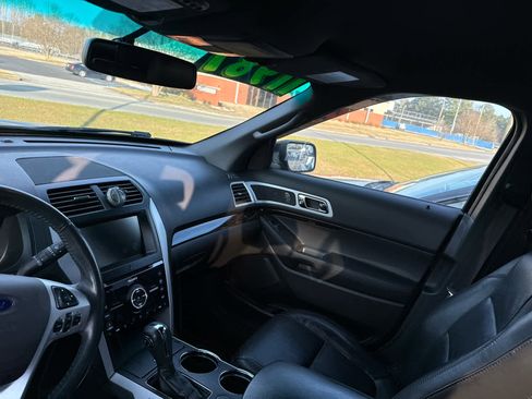 Used 2013 Ford Explorer Limited image 4