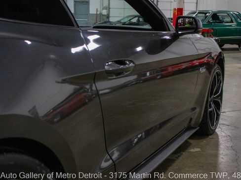 Used 2017 Ford Mustang GT Premium RWD image 23