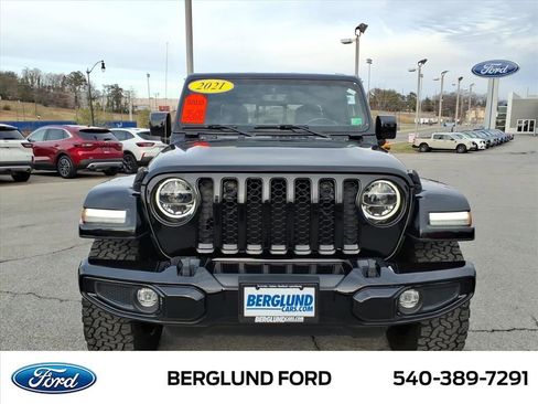 Used 2021 Jeep Gladiator Overland image 10