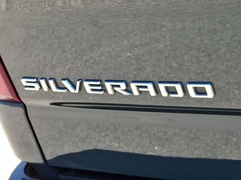 Used 2025 Chevrolet Silverado 1500 LT AWD/4WD image 37