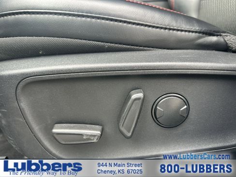 Used 2025 Ford Escape ST-Line AWD/4WD image 11