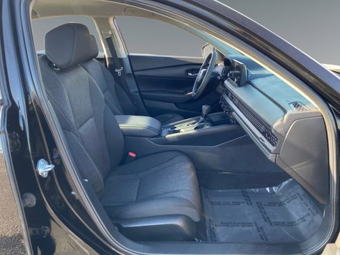 Used 2025 Honda Accord LX image 15