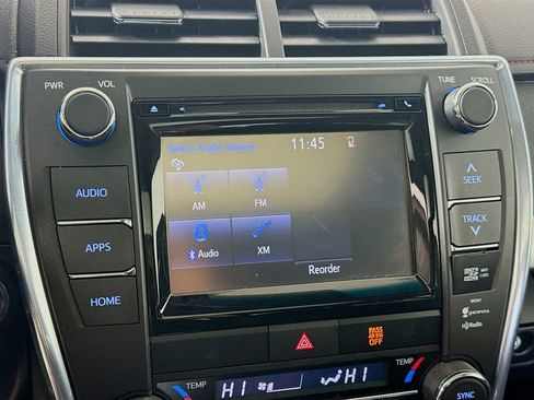Used 2015 Toyota Camry XSE image 13