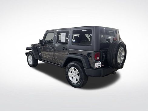Used 2018 Jeep Wrangler Unlimited Sport S AWD/4WD image 3
