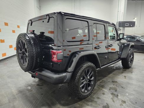Used 2025 Jeep Wrangler Backcountry image 18