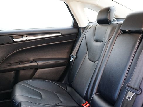 Used 2020 Ford Fusion Energi Titanium image 15