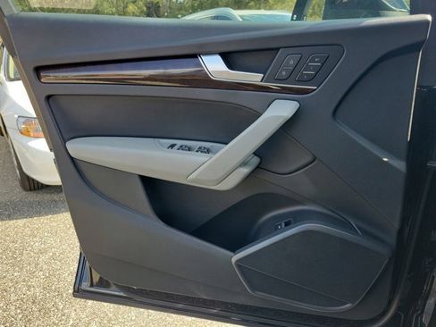 Used 2018 Audi Q5 2.0T Premium Plus w/ Premium Plus Package image 37