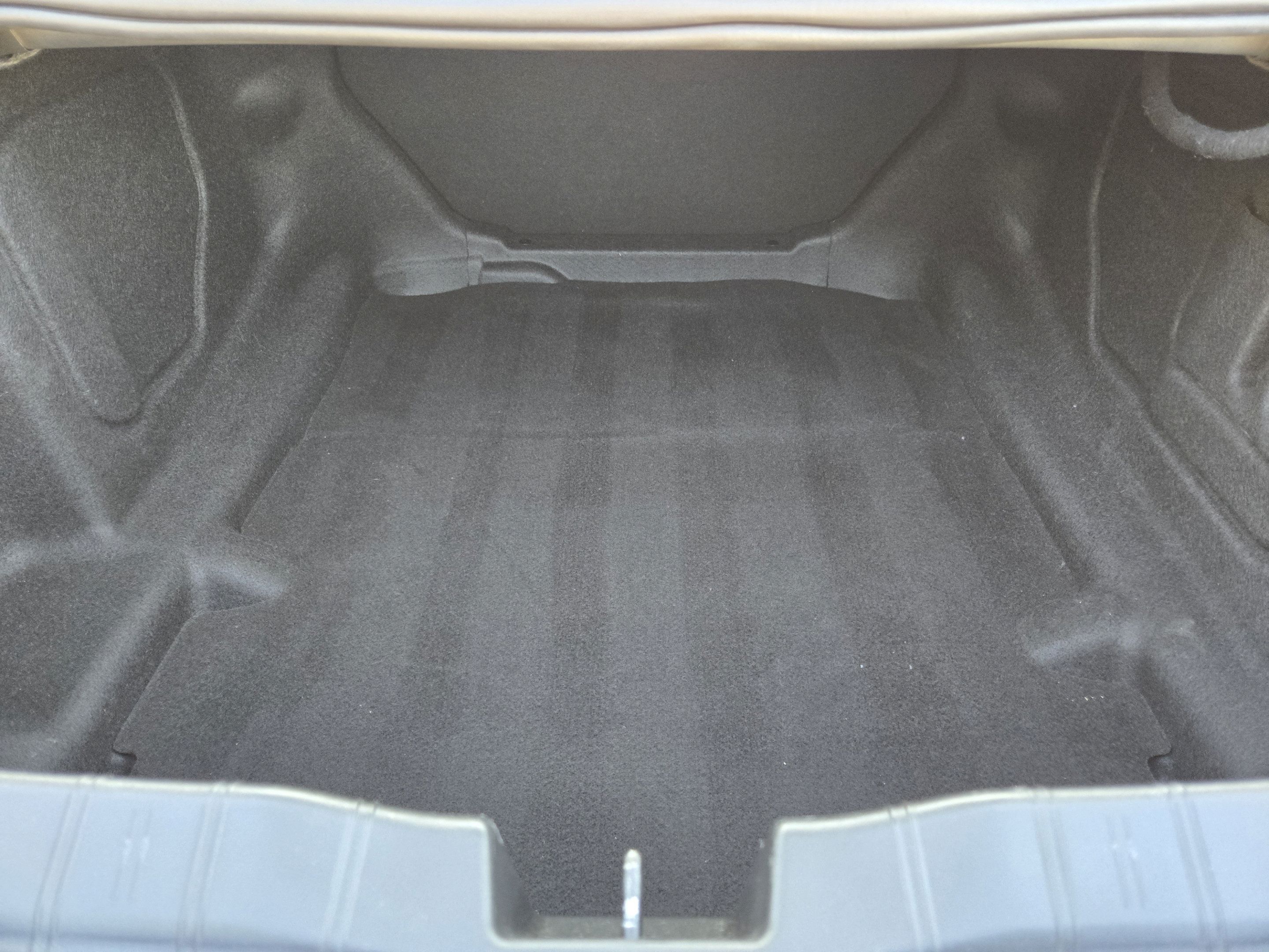 Used 2020 Chevrolet Camaro SS RWD image 27