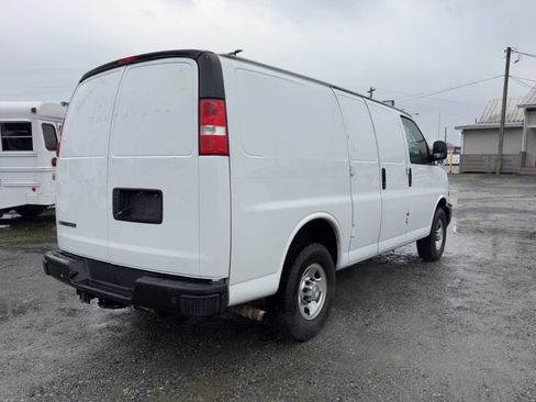 Used 2021 Chevrolet Express 2500 w/ Safety Package image 6