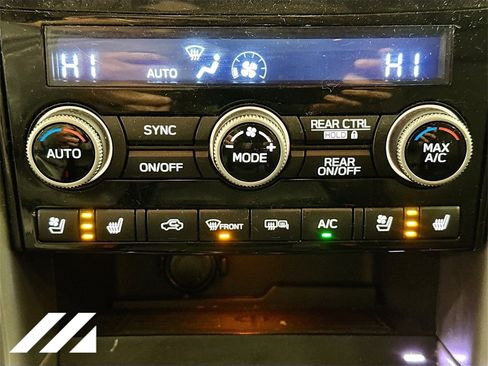 Used 2022 Subaru Ascent Touring image 18