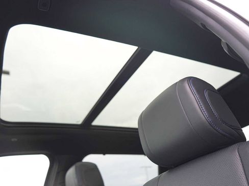 Used 2024 Toyota Tundra Platinum image 25