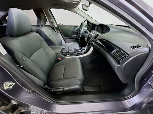 Used 2017 Honda Accord LX image 28