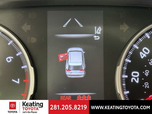 Certified 2021 Toyota RAV4 XLE w/ Convenience Package FWD image 26