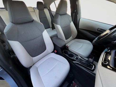 Used 2022 Toyota Corolla LE FWD image 21