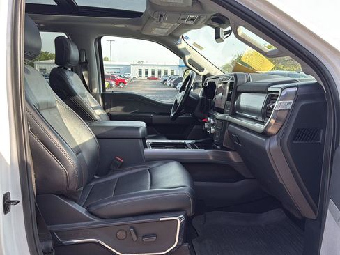 Used 2024 Ford F250 Lariat w/ Lariat Ultimate Package AWD/4WD image 12