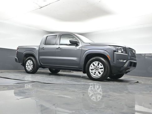 Used 2024 Nissan Frontier SV w/ SV Convenience Package image 34