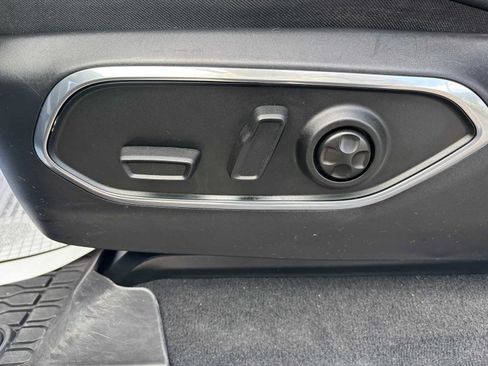 Used 2024 Jeep Wagoneer Series II AWD/4WD image 22