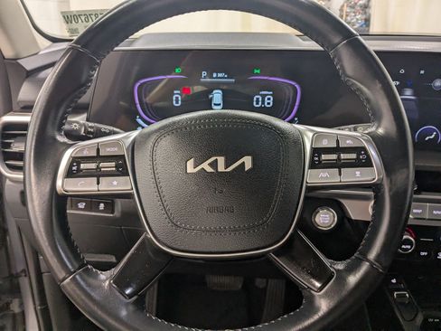 Used 2025 Kia Telluride S AWD/4WD image 13