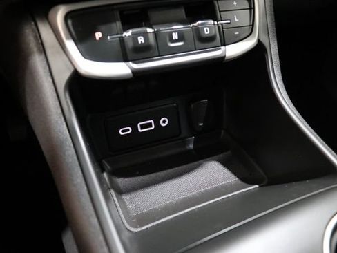 Used 2023 GMC Terrain SLE w/ Driver Convenience Package FWD image 26