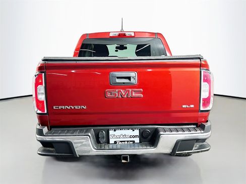 Used 2015 GMC Canyon SLE image 6