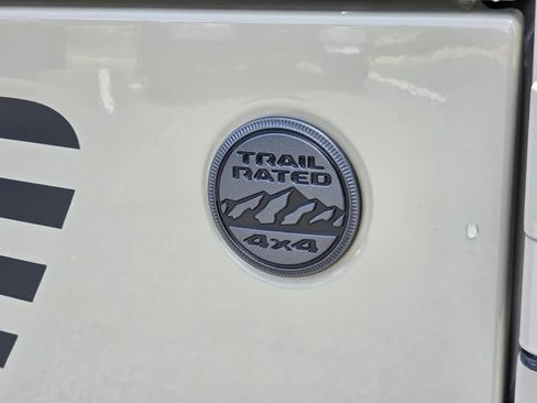 Used 2022 Jeep Wrangler Sport AWD/4WD image 31