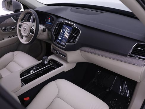 Certified 2025 Volvo XC90 T8 Plus w/ Protection Package Premier AWD/4WD image 22