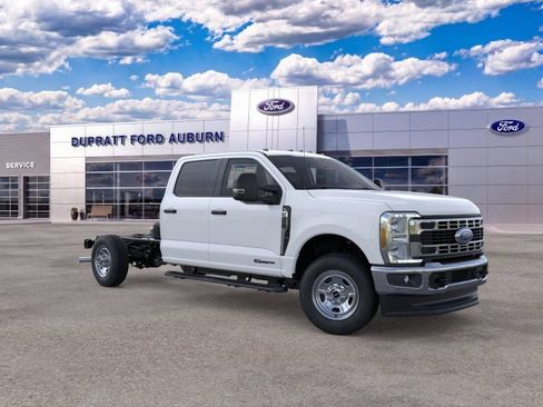 New 2026 Ford F350 XL w/ XL Chrome Package AWD/4WD image 7
