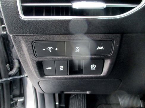 Used 2022 Hyundai Sonata SE w/ Cargo Package image 28