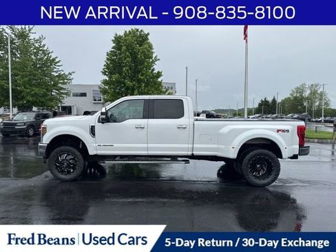 Used 2019 Ford F350 Lariat w/ Lariat Ultimate Package AWD/4WD image 4
