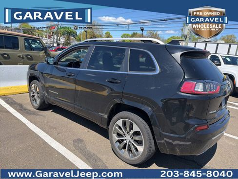 Used 2019 Jeep Cherokee Overland AWD/4WD image 10