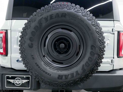 Used 2022 Ford Bronco Outer Banks w/ Sasquatch Package AWD/4WD image 45