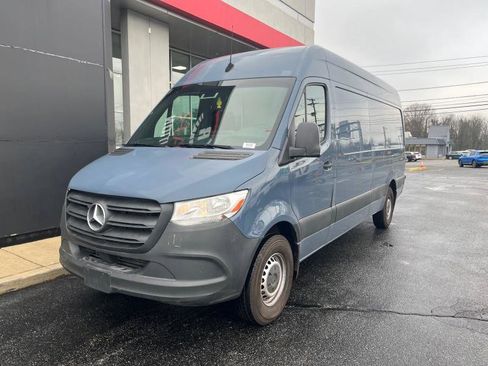 Used 2019 Mercedes-Benz Sprinter 170 image 3