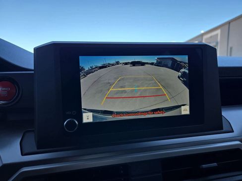 Used 2024 Toyota Tacoma TRD Sport image 27