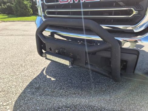 Used 2017 GMC Sierra 2500 4x4 Double Cab image 3